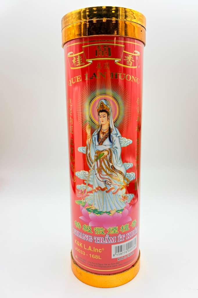 low-smoke agarwood incense tube, Que Lan Huong incense, Buddhist incense, red incense cylinder