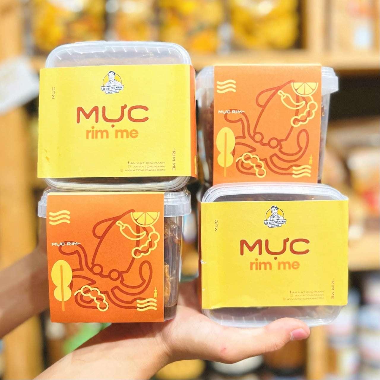 muc rim me, tamarind squid snack, Vietnamese squid snack, ann vat muc, dried squ